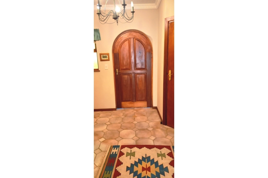 6 Bedroom Property for Sale in Brenton On Sea Western Cape